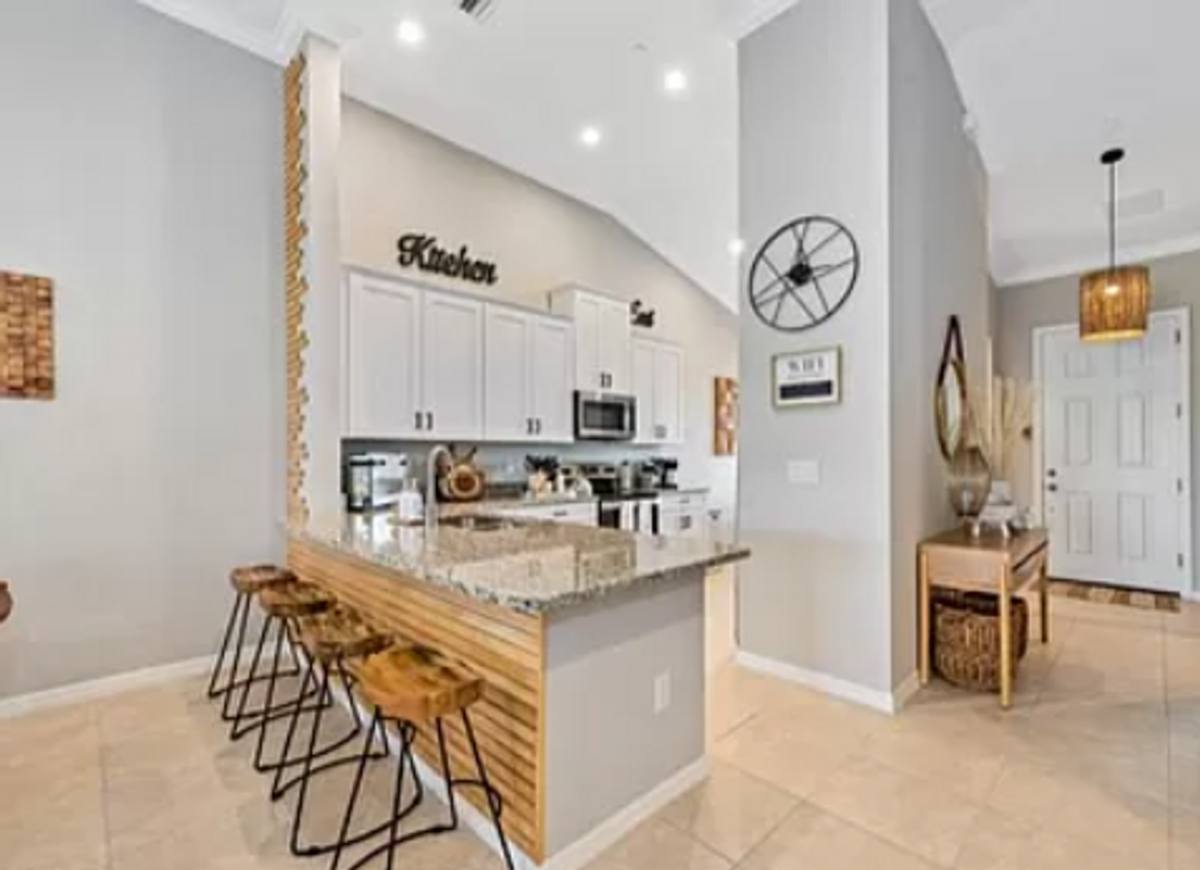 House for rent at 9397 Pocida Court, Naples, FL 34119