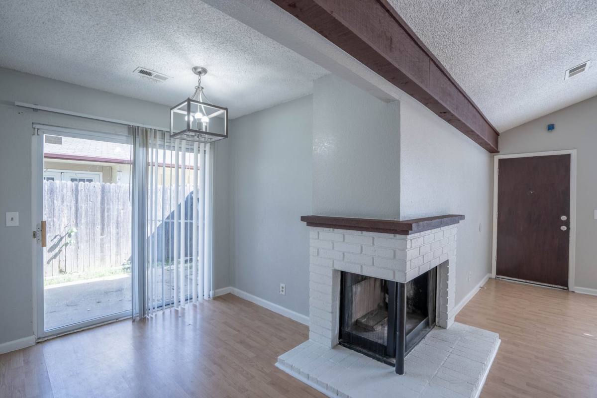 House for rent at 1448 S 108th E Place, Tulsa, OK 74128