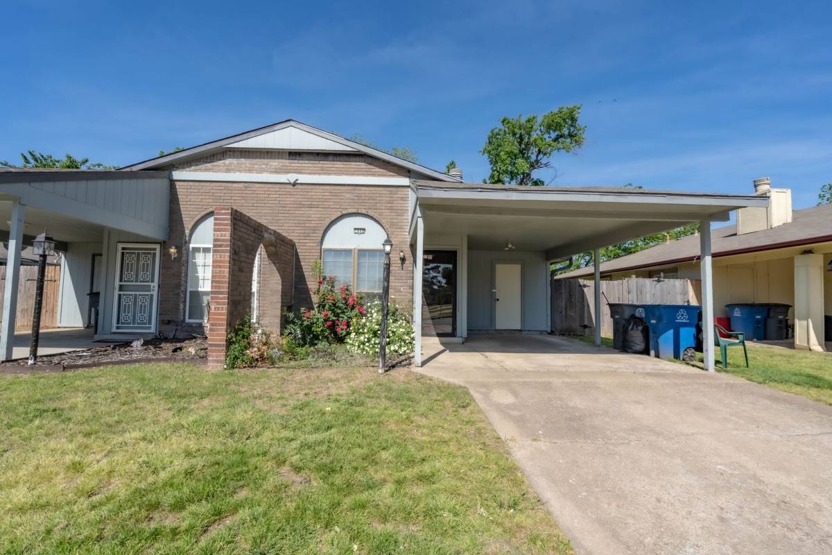 House for rent at 1448 S 108th E Place, Tulsa, OK 74128