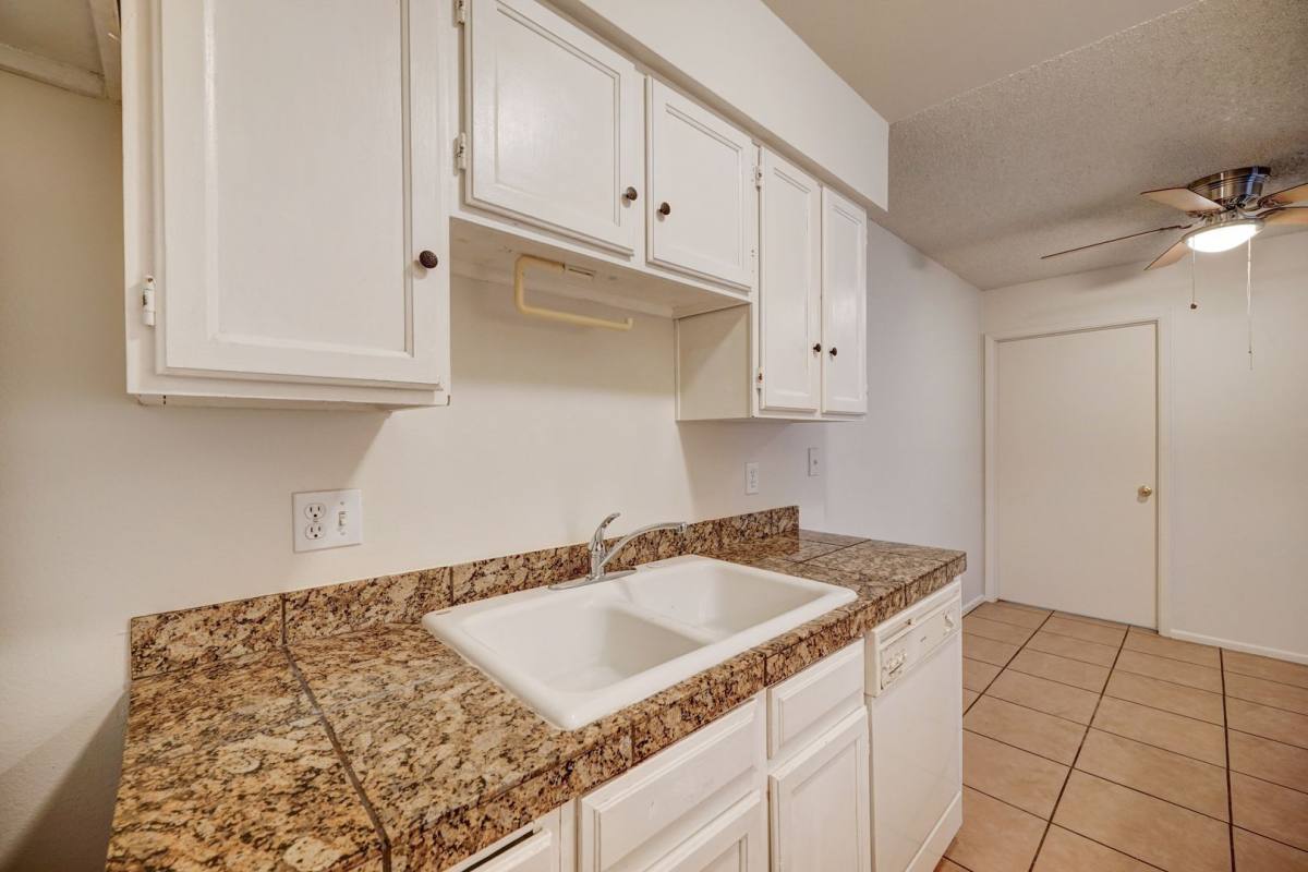House for rent at 5736 N 68th Dr, Glendale, AZ 85303