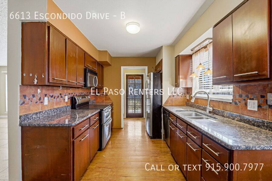 Apartment for rent at 6613 Escondido Dr #B, El Paso, TX 79912