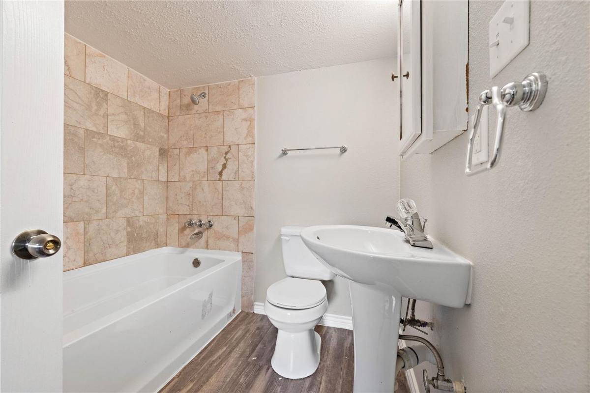 House for rent at 5501 Menard Ave Down, Galveston, TX 77551