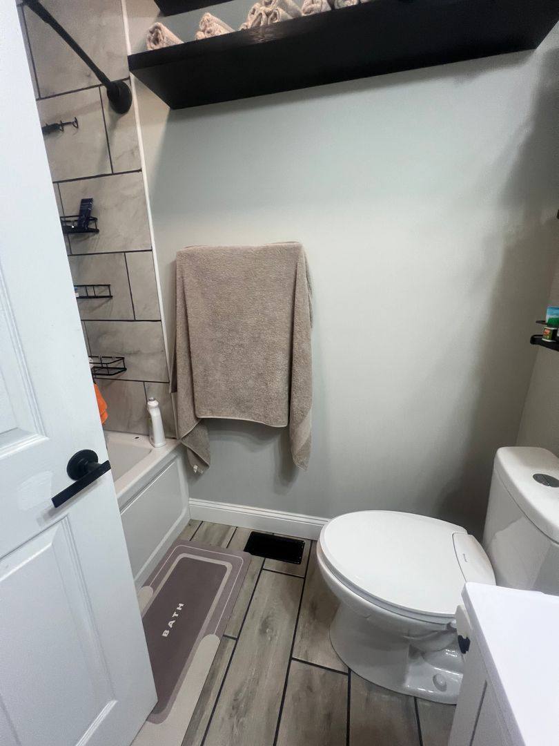 House for rent at 1329 S Holmes, Springfield, IL 62703