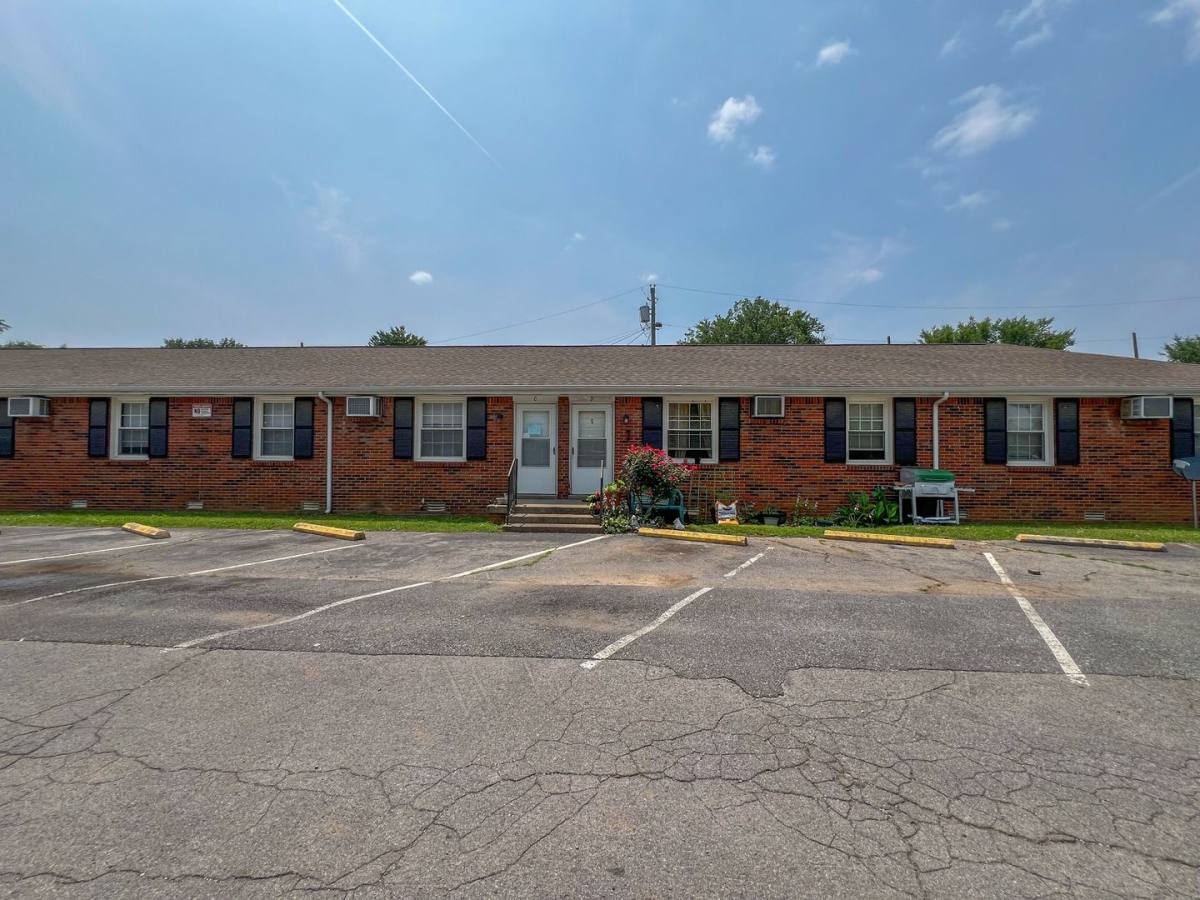 Apartment for rent at 707 Power St, Clarksville, TN 37042