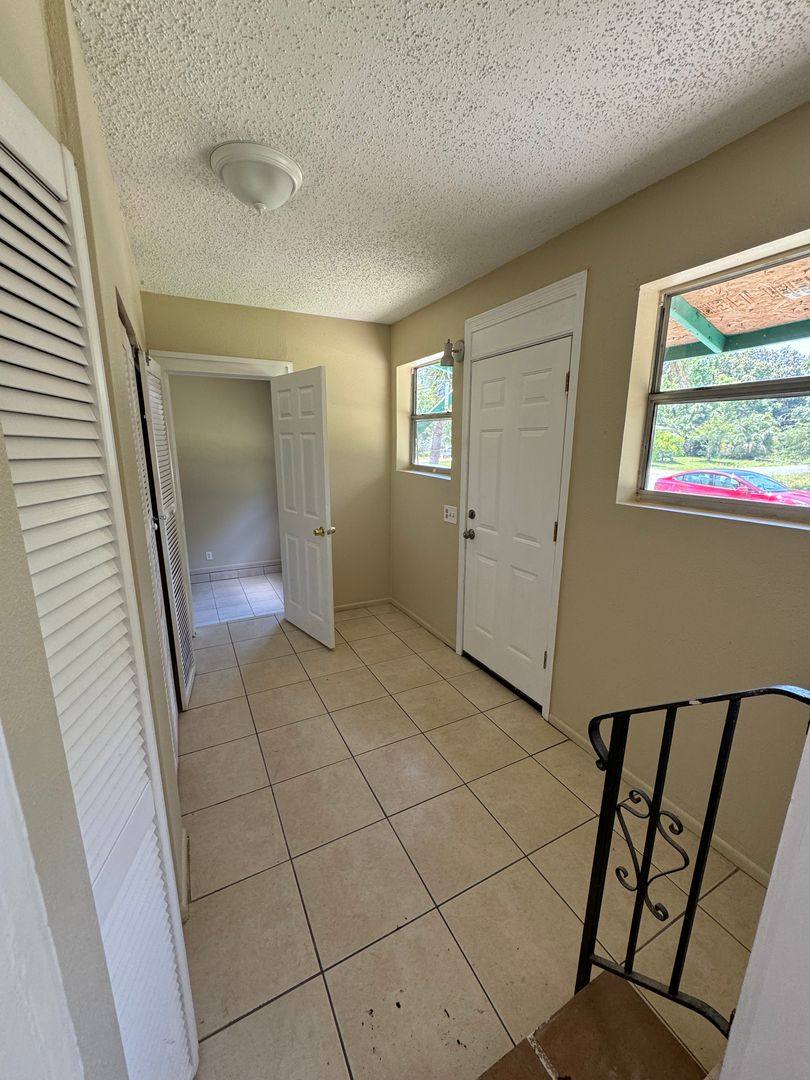 House for rent at 5049 Kingsbury St, Jacksonville, FL 32205