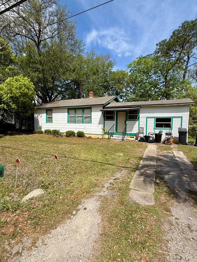 House for rent at 5049 Kingsbury St, Jacksonville, FL 32205