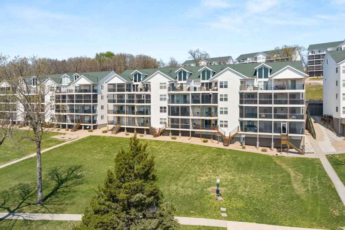 Condo for rent at 549 Park Place Dr #1D, Kaiser, MO 65047