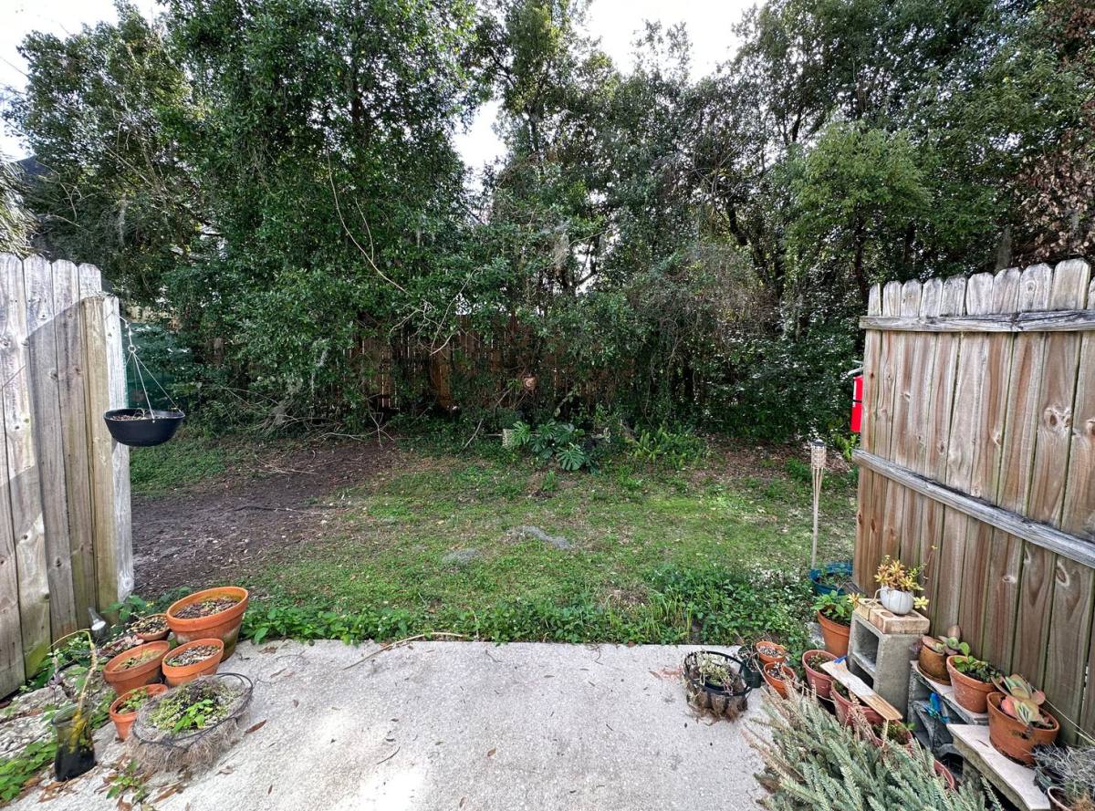 Townhouse for rent at 301 NW 13th Ave #5, Gainesville, FL 32601