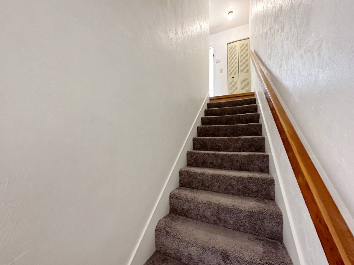 Townhouse for rent at 301 NW 13th Ave #5, Gainesville, FL 32601