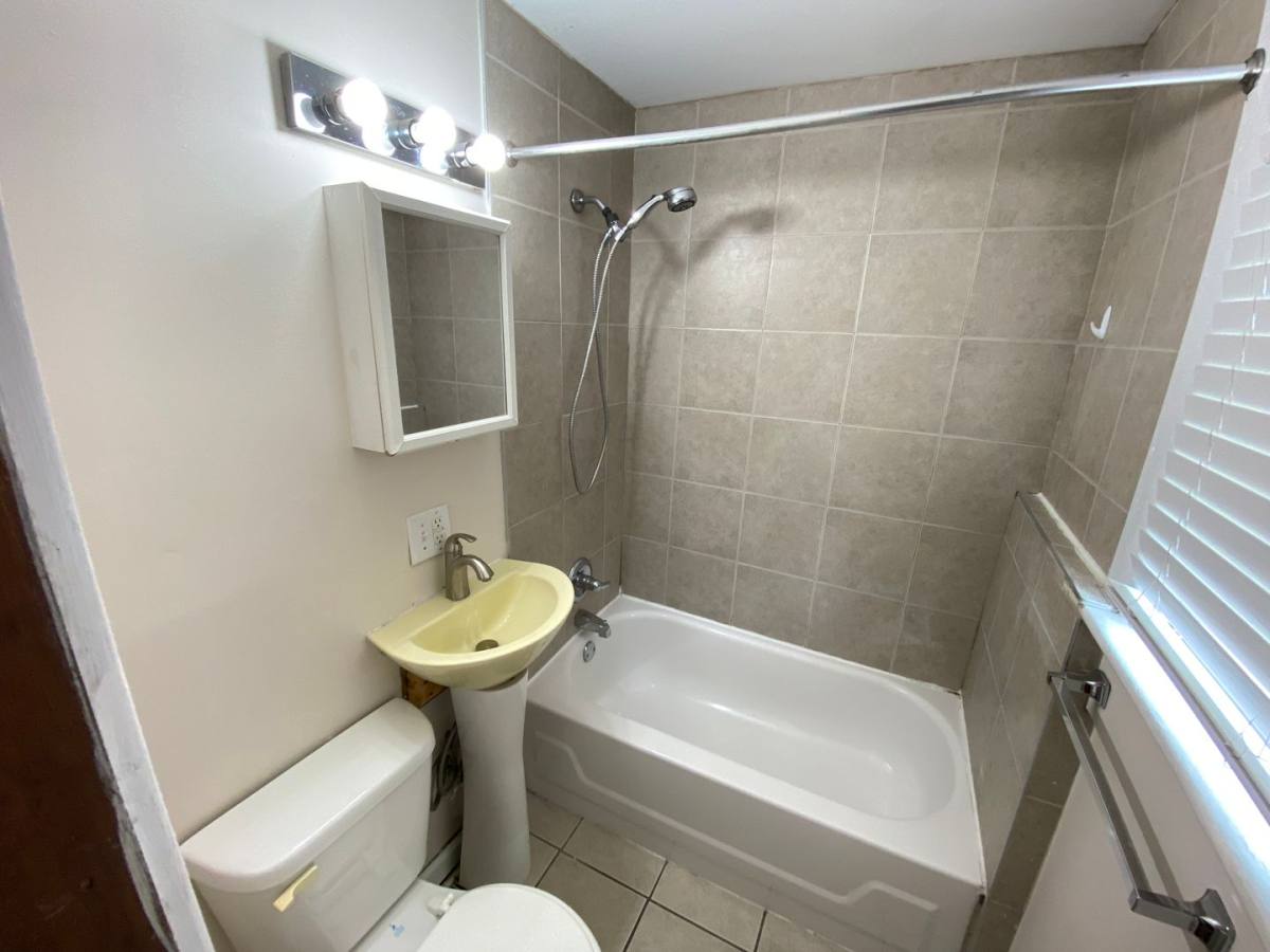 Apartment for rent at 1700 N 4th St, Columbus, OH 43201