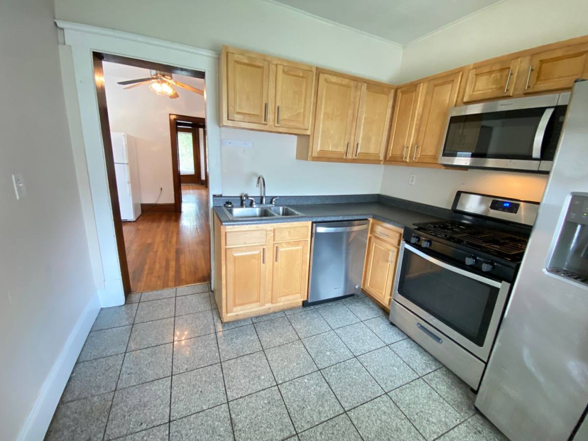 Apartment for rent at 1700 N 4th St, Columbus, OH 43201