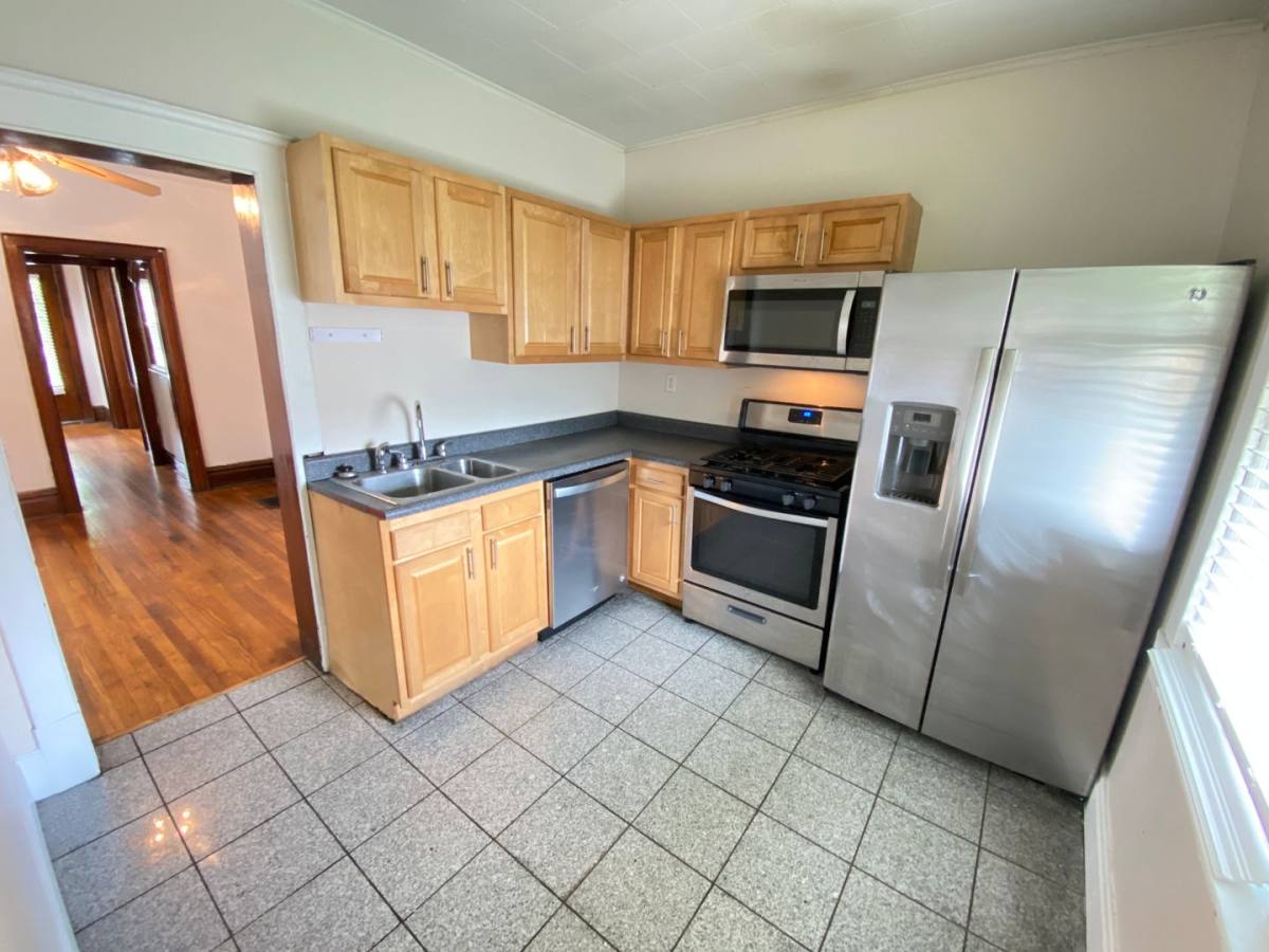 Apartment for rent at 1700 N 4th St, Columbus, OH 43201