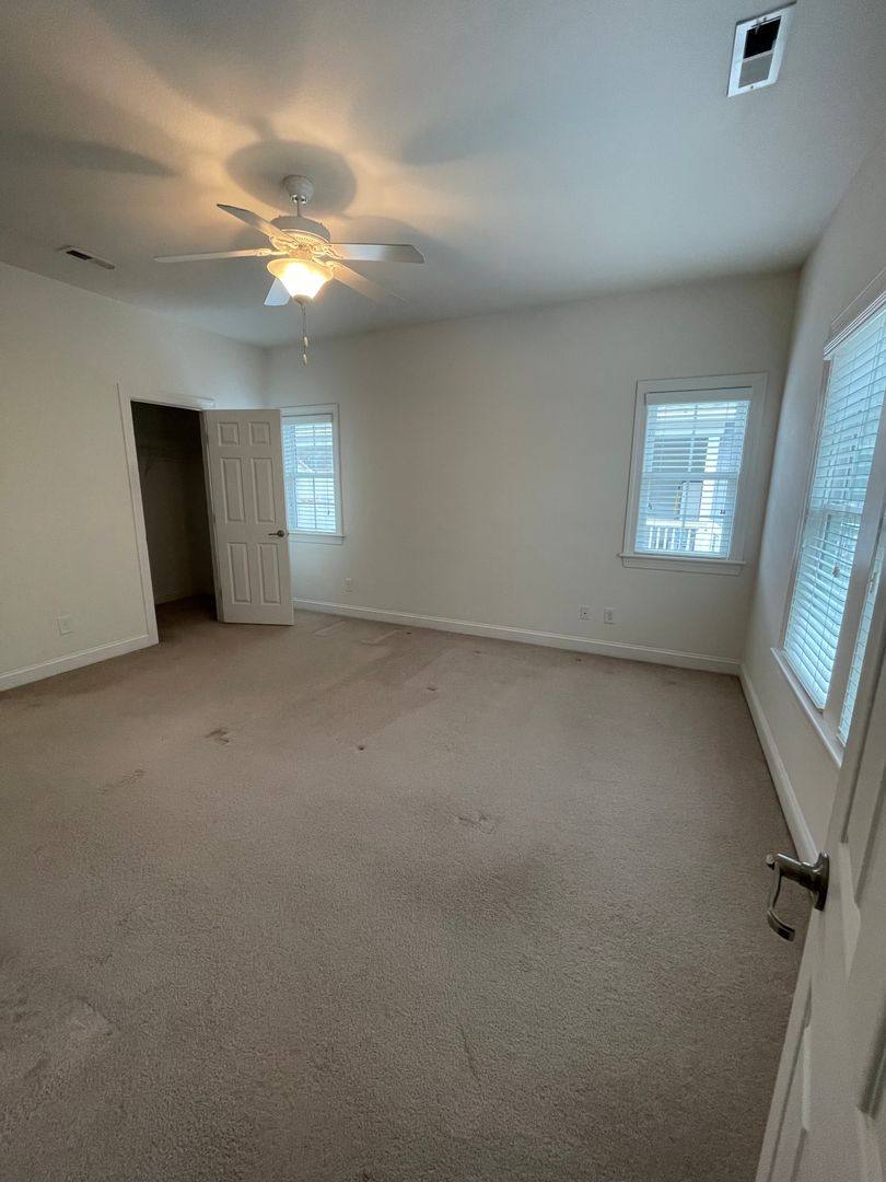 House for rent at 605 Viccars Lane, Manteo, NC 27954