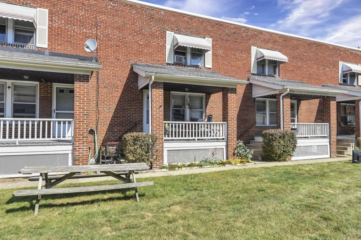 Townhouse for rent at 1908-1922 Broadview Court, Cleveland, OH 44109