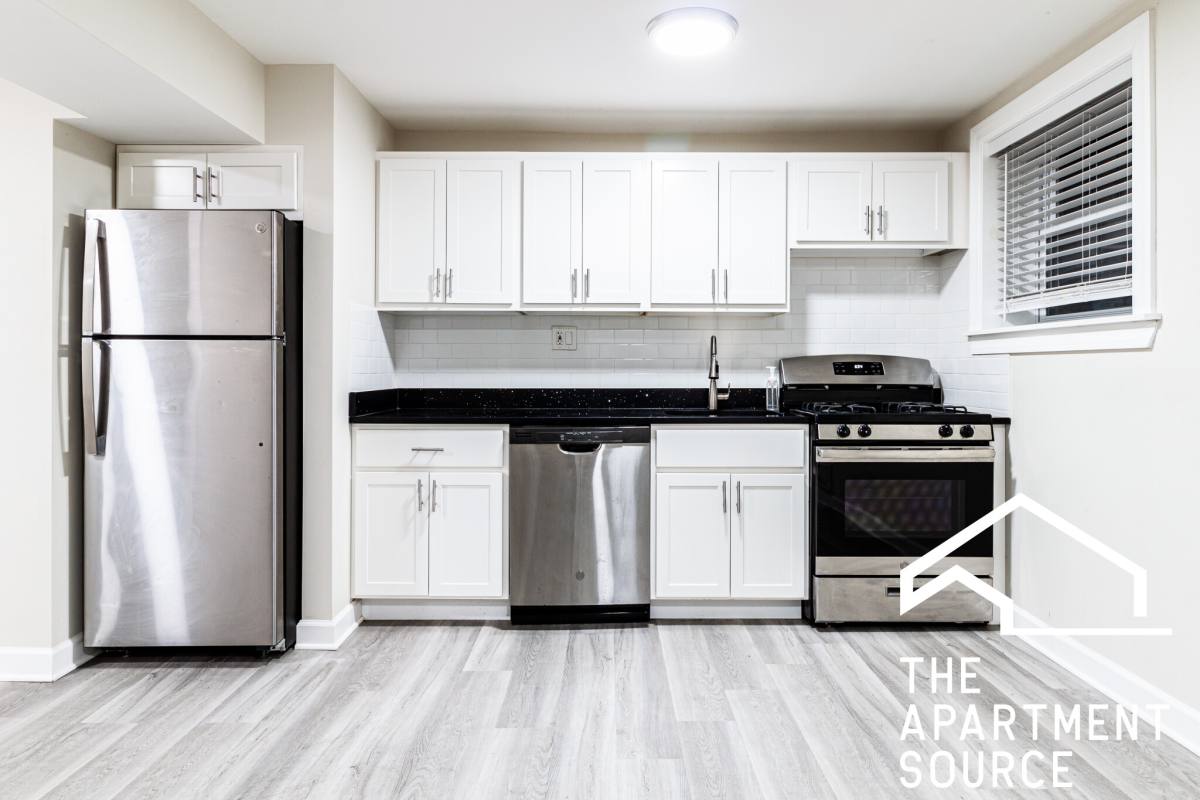 Apartment for rent at 732 W Roscoe St #NGA, Chicago, IL 60657