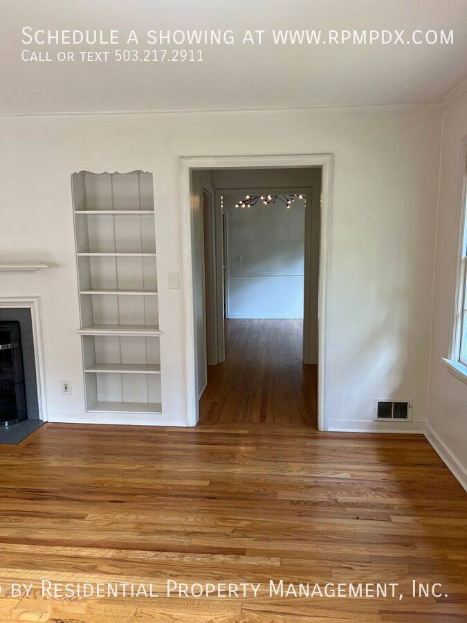 Townhouse for rent at 1938 SW Edgewood Rd, Portland, OR 97201