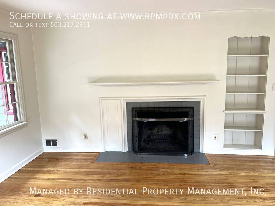 Townhouse for rent at 1938 SW Edgewood Rd, Portland, OR 97201