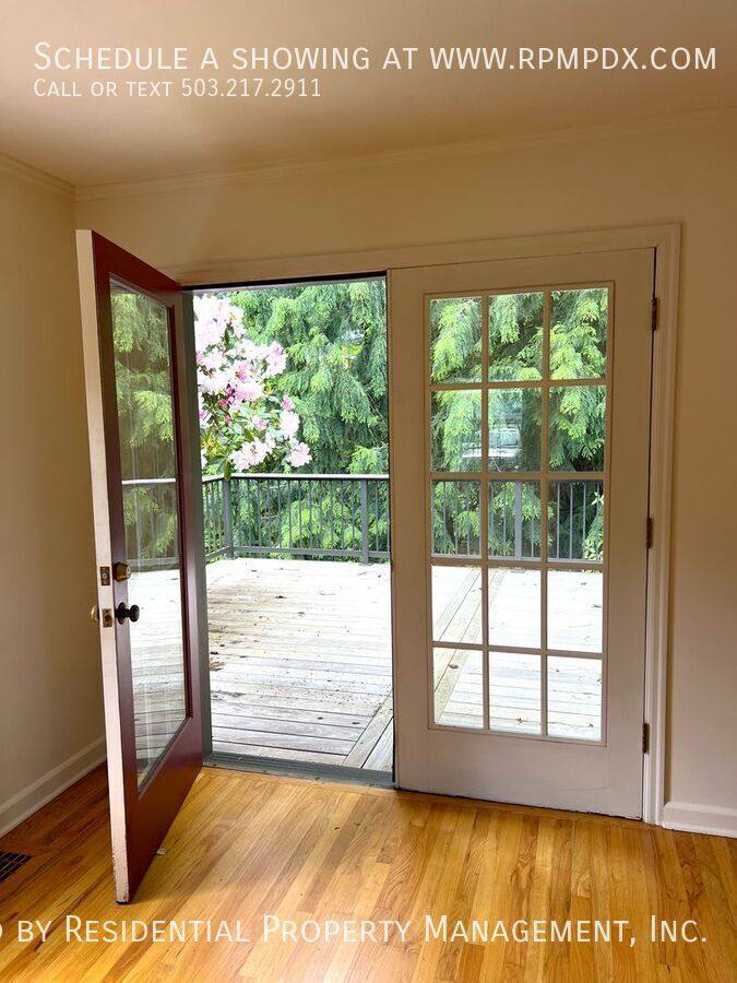 Townhouse for rent at 1938 SW Edgewood Rd, Portland, OR 97201