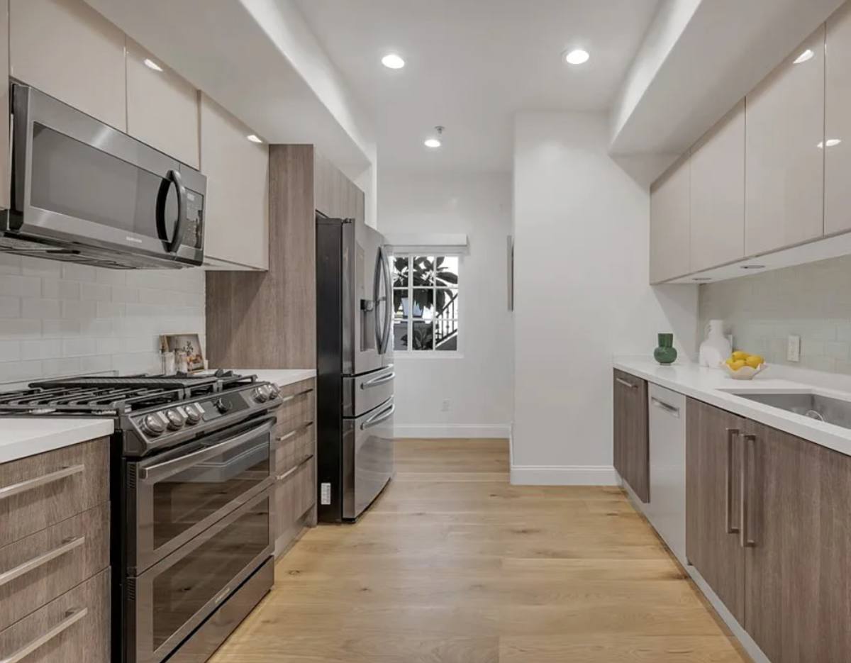 Townhouse for rent at 851 N San Vicente Blvd, West Hollywood, CA 90069