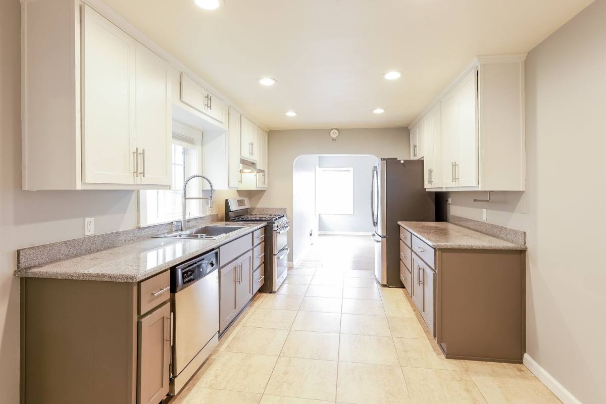 House for rent at 3337 64th Ave Place, Oakland, CA 94605