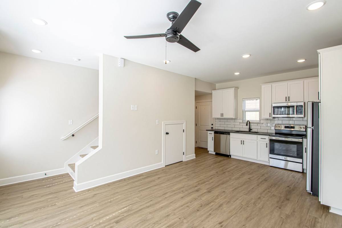 Townhouse for rent at 1201 W 4th St, North Little Rock, AR 72114