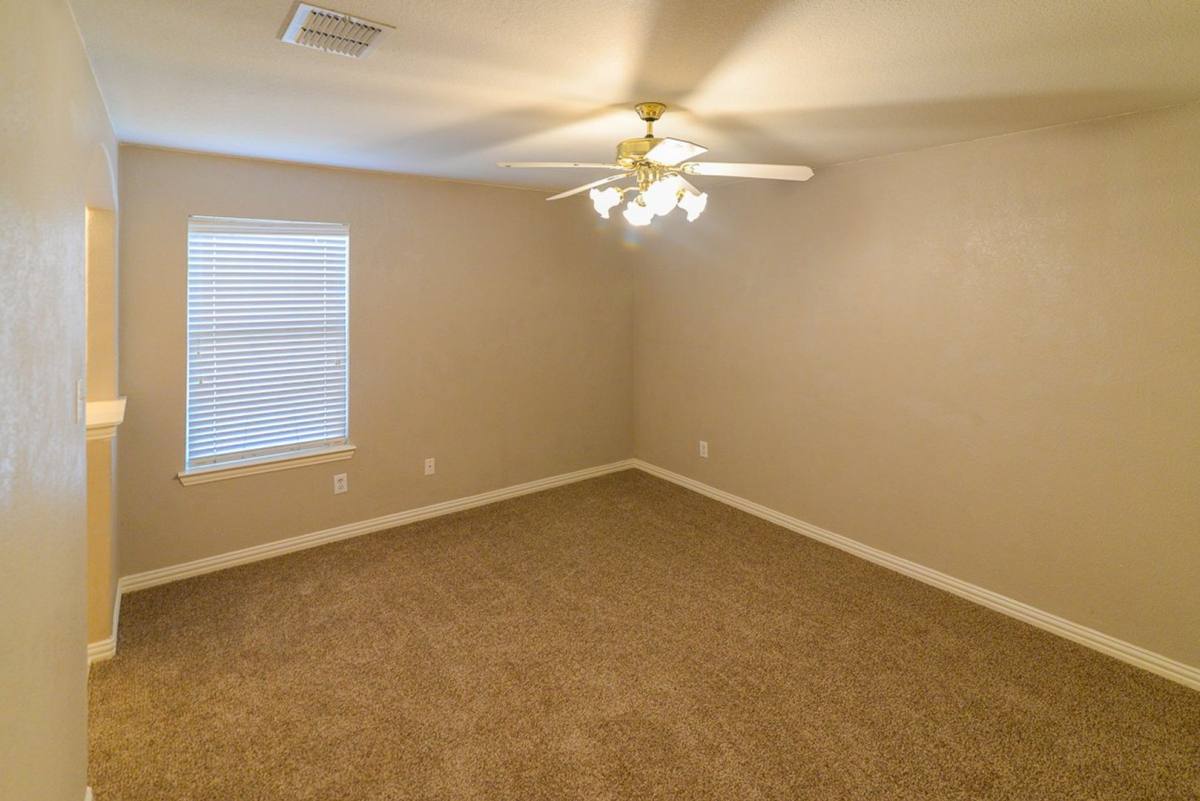 House for rent at 9605 Pinehurst Dr, Rowlett, TX 75089