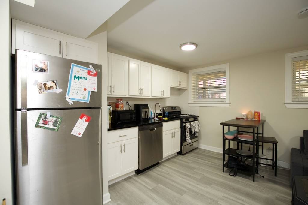 Apartment for rent at 732 Roscoe #DAGN, Chicago, IL 60657