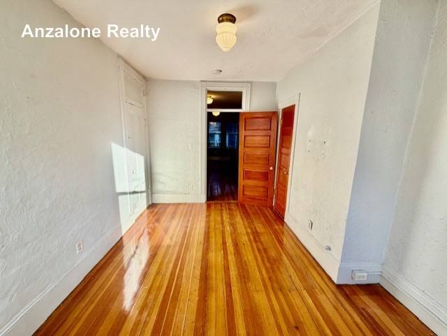 Apartment for rent at 9 Thacher Court #3, Boston, MA 02113