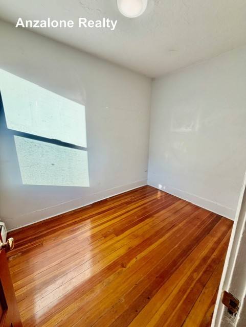 Apartment for rent at 9 Thacher Court #3, Boston, MA 02113