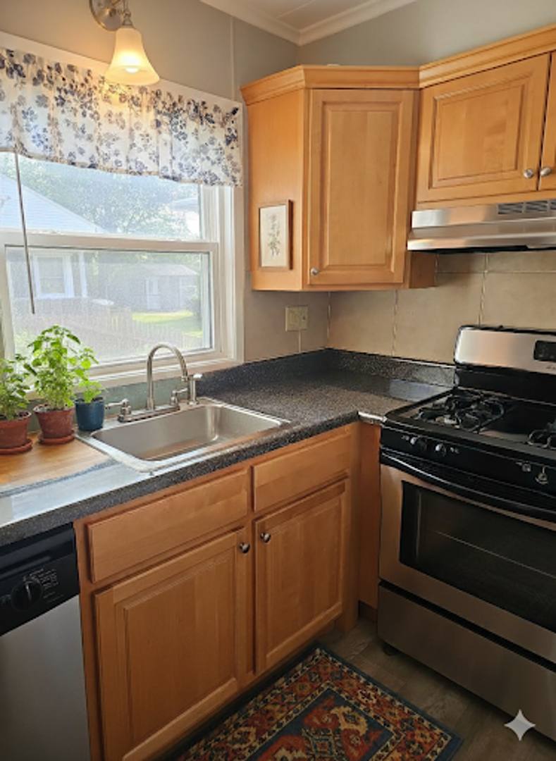 433 Piedmont Circle, York, PA 17404 - Townhouse for Rent - Image 9