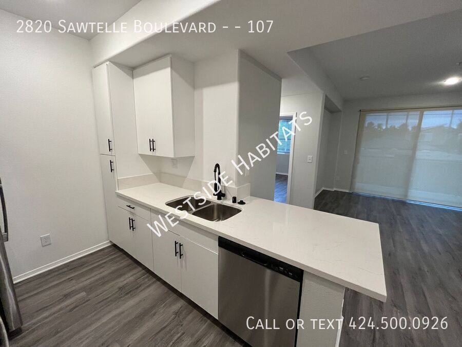 Apartment for rent at 2820 Sawtelle Blvd #107, Los Angeles, CA 90064