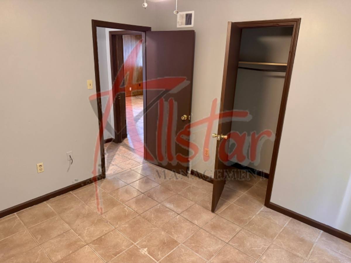 House for rent at 3084 Greenbranch Dr, Memphis, TN 38118