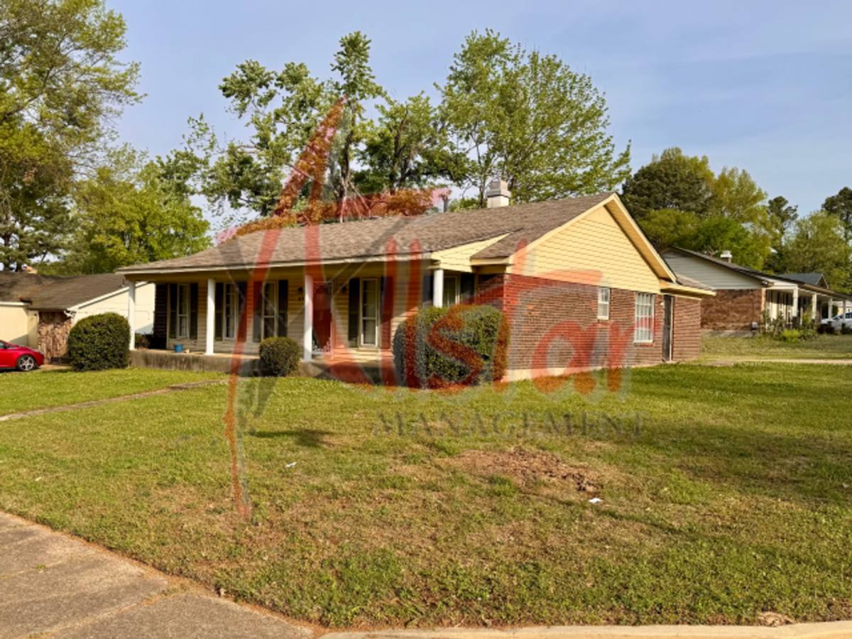 House for rent at 3084 Greenbranch Dr, Memphis, TN 38118