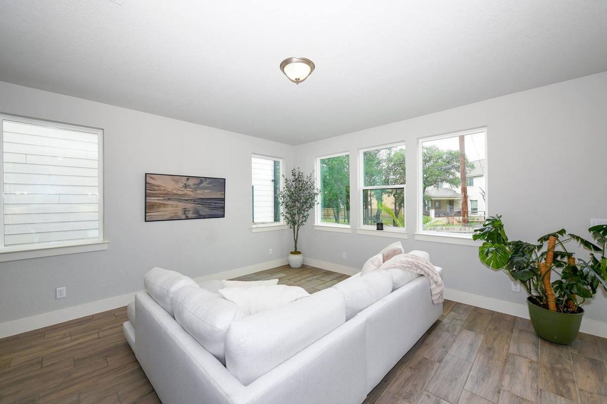 House for rent at 16011 Babcock Rd, San Antonio, TX 78255
