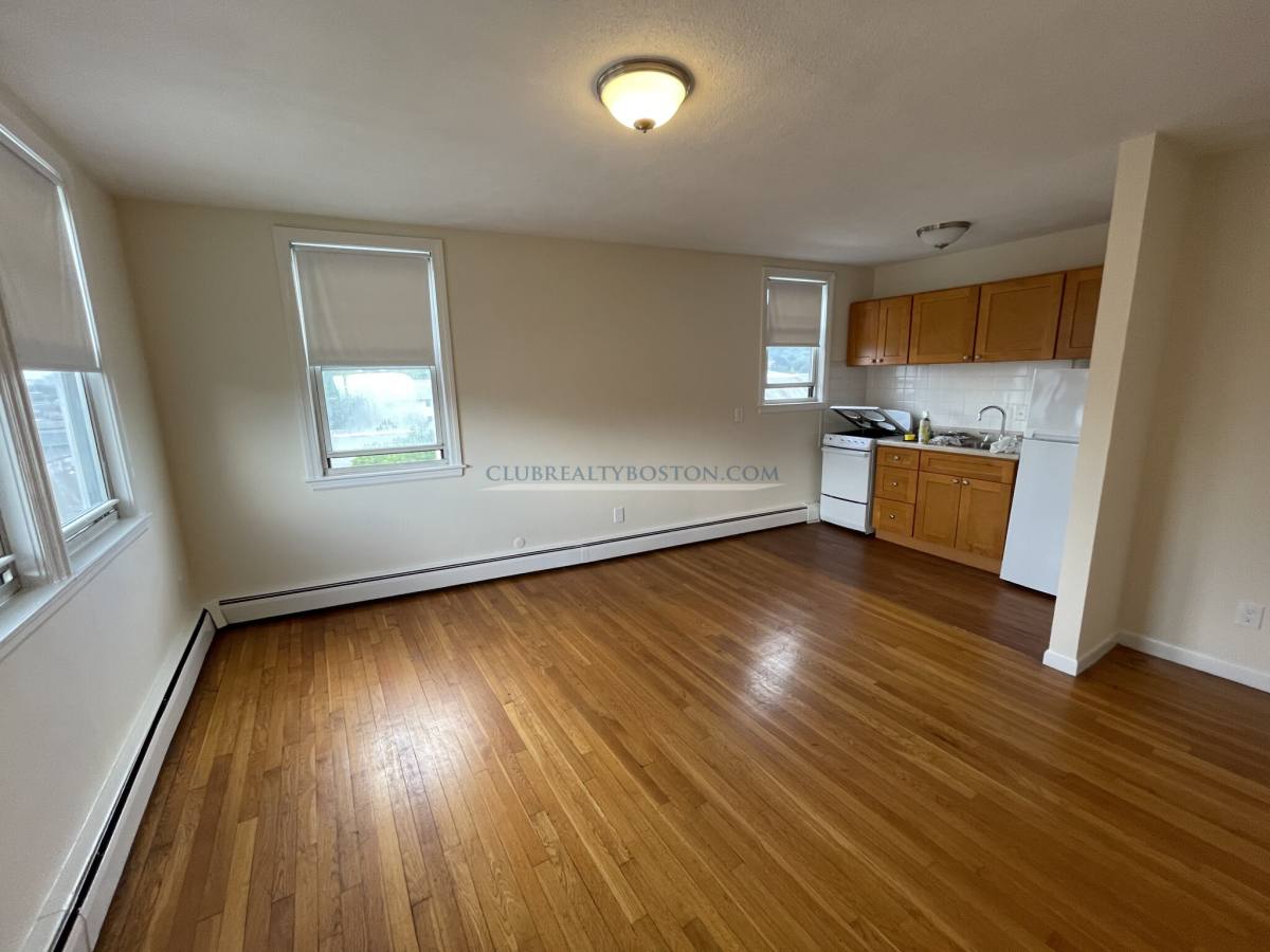 Apartment for rent at 160 N Beacon St #11, Brighton, MA 02135