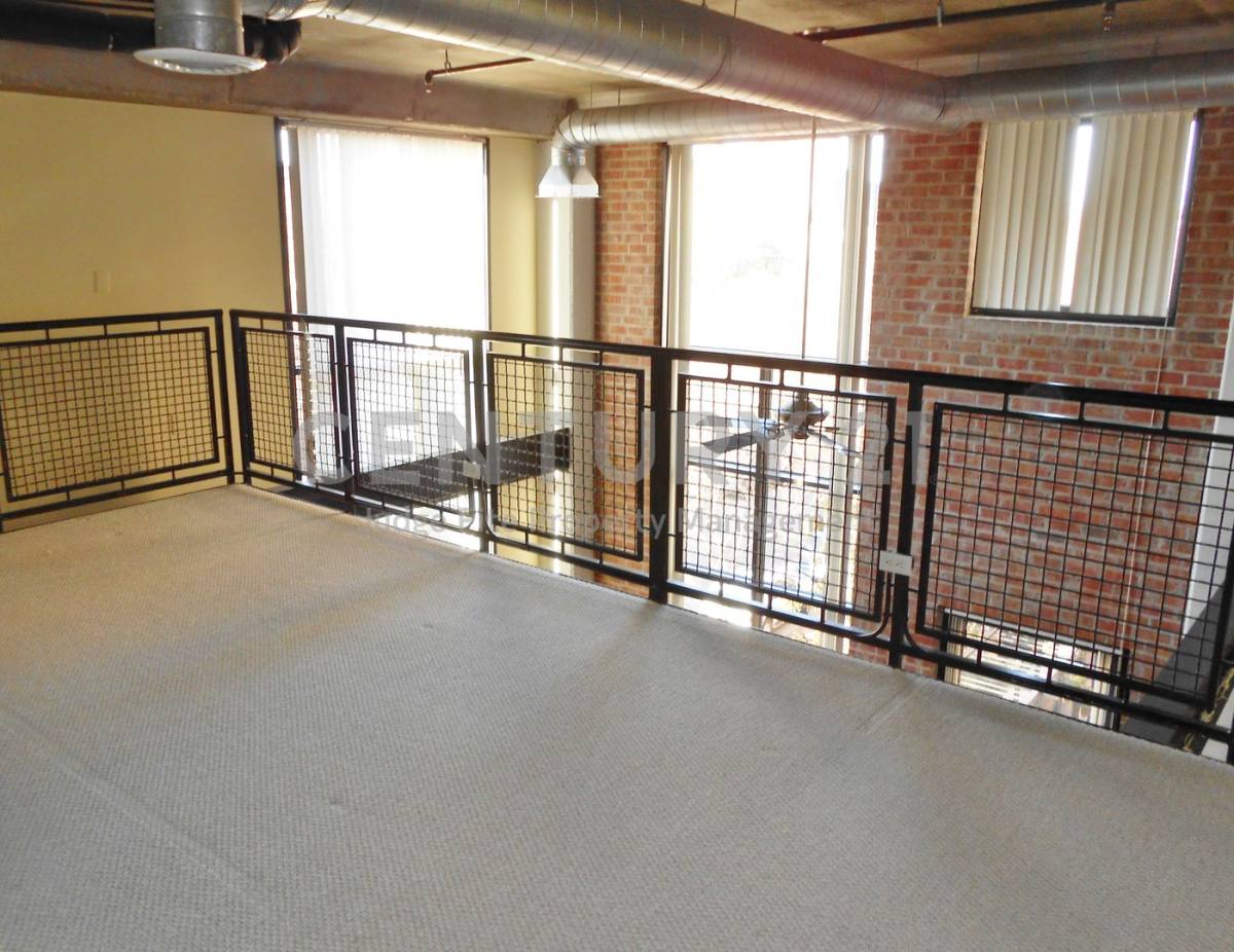 Apartment for rent at 3110 Thomas Ave, Dallas, TX 75204