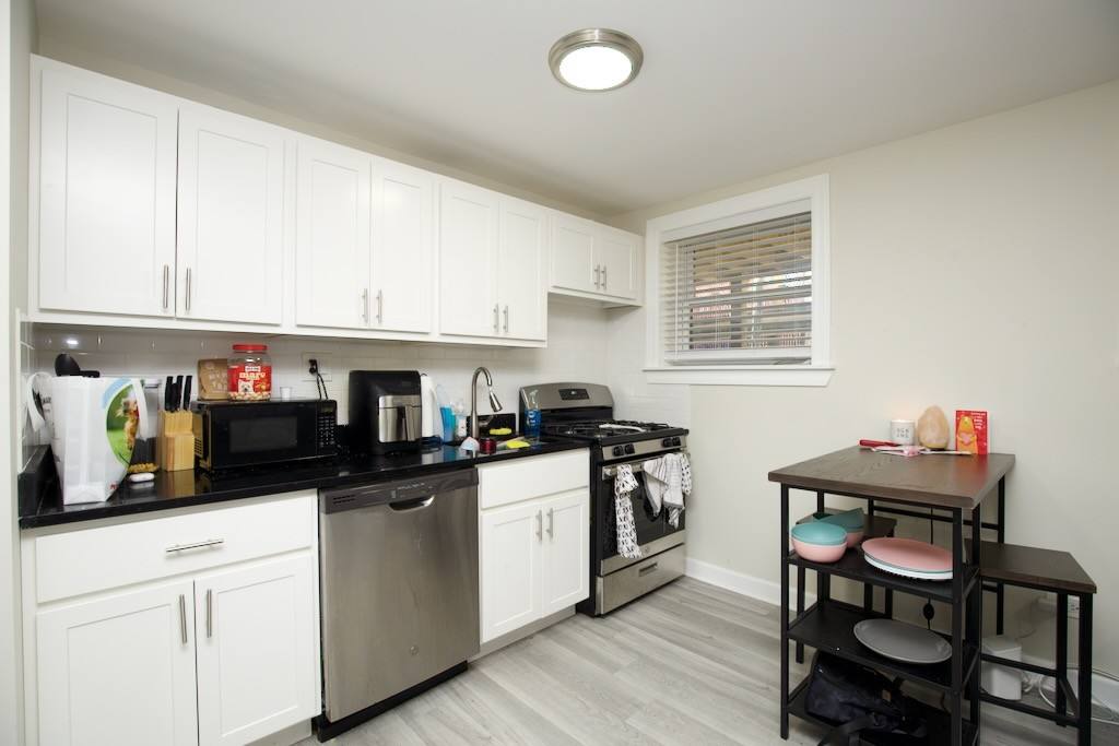 Apartment for rent at 730 Roscoe #PAGN, Chicago, IL 60657