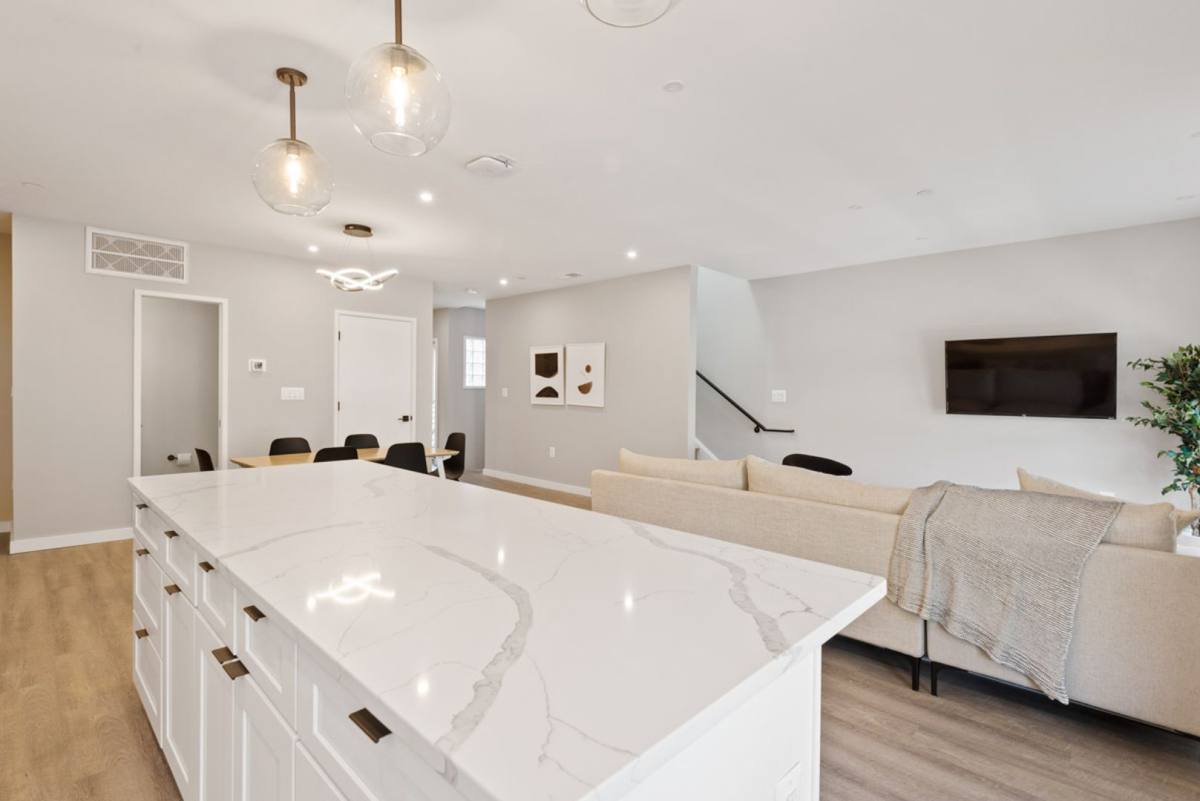 Apartment for rent at 910-912 Euclid St NW, Washington, DC 20001