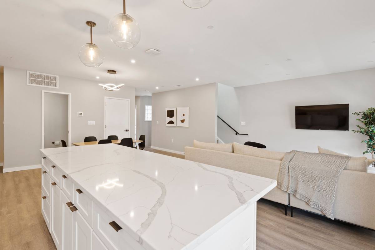 Apartment for rent at 910-912 Euclid St NW, Washington, DC 20001