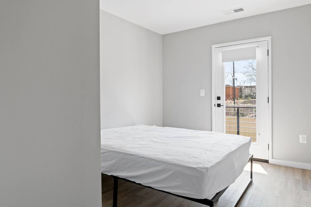 Apartment for rent at 910-912 Euclid St NW, Washington, DC 20001