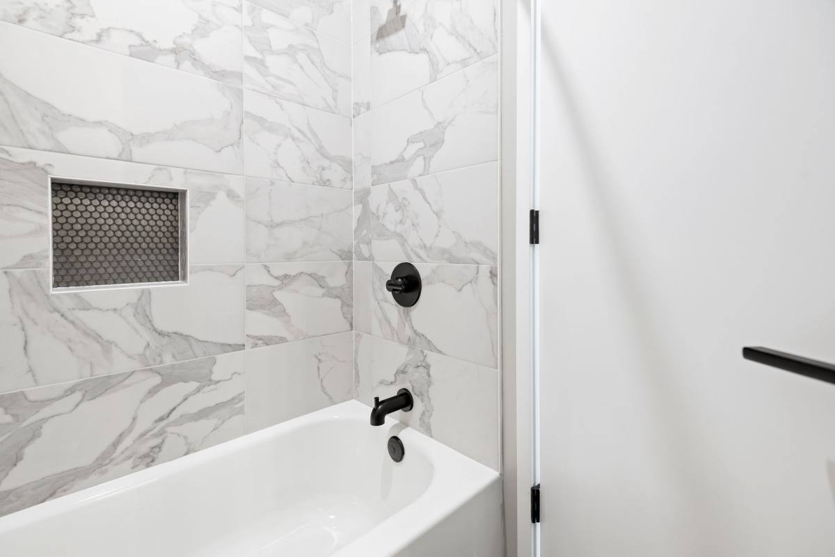 Apartment for rent at 910-912 Euclid St NW, Washington, DC 20001