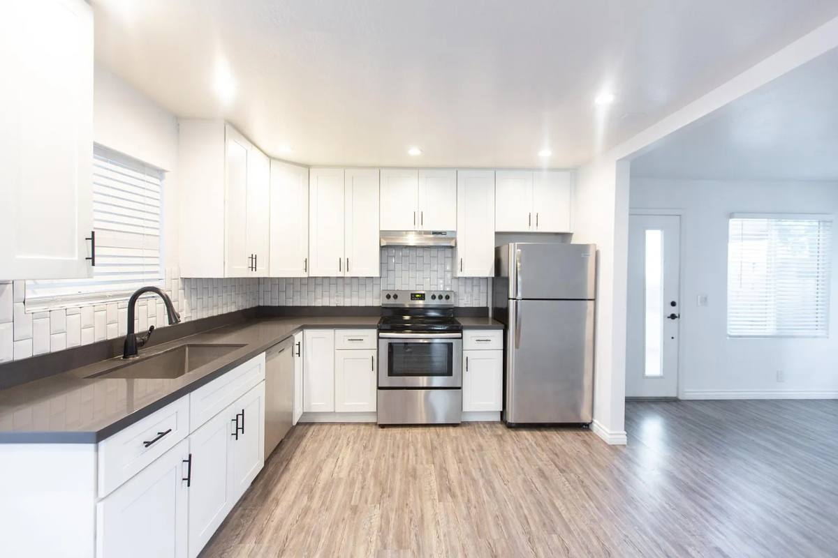 Apartment for rent at 3111 E Clarendon Ave, Phoenix, AZ 85016