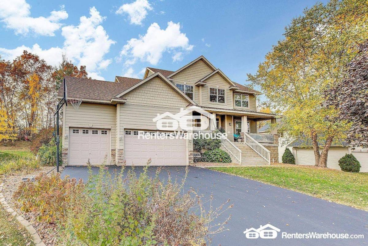House for rent at 8868 Whispering Oaks Trail, Shakopee, MN 55379