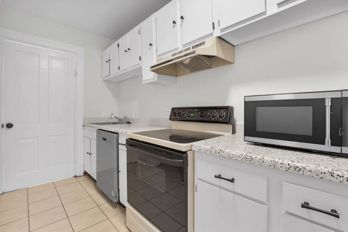 Apartment for rent at 703 Barnard St, Savannah, GA 31401