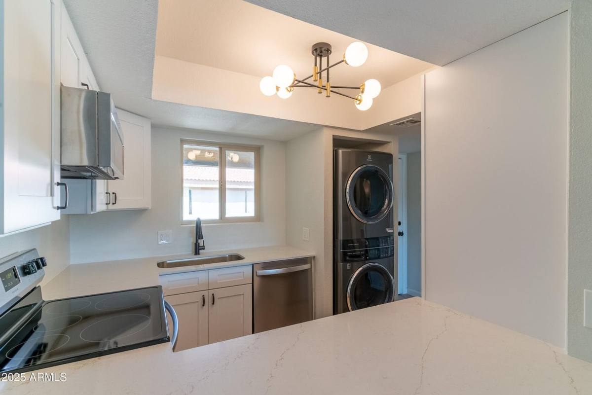 Condo for rent at 4150 E Cactus Rd, Phoenix, AZ 85032
