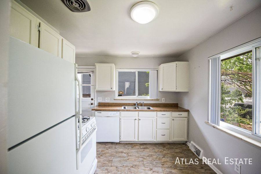 House for rent at 4 S Jackson St, Denver, CO 80209