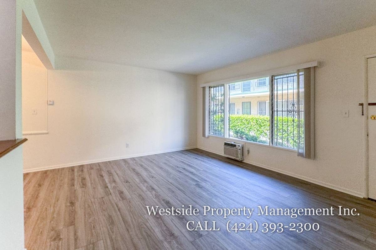 Apartment for rent at 145 N La Peer Dr #1, Los Angeles, CA 90048