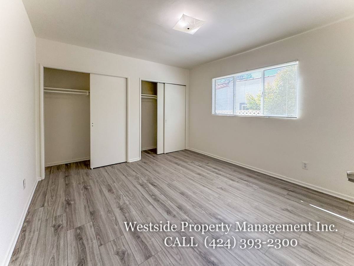Apartment for rent at 145 N La Peer Dr #1, Los Angeles, CA 90048