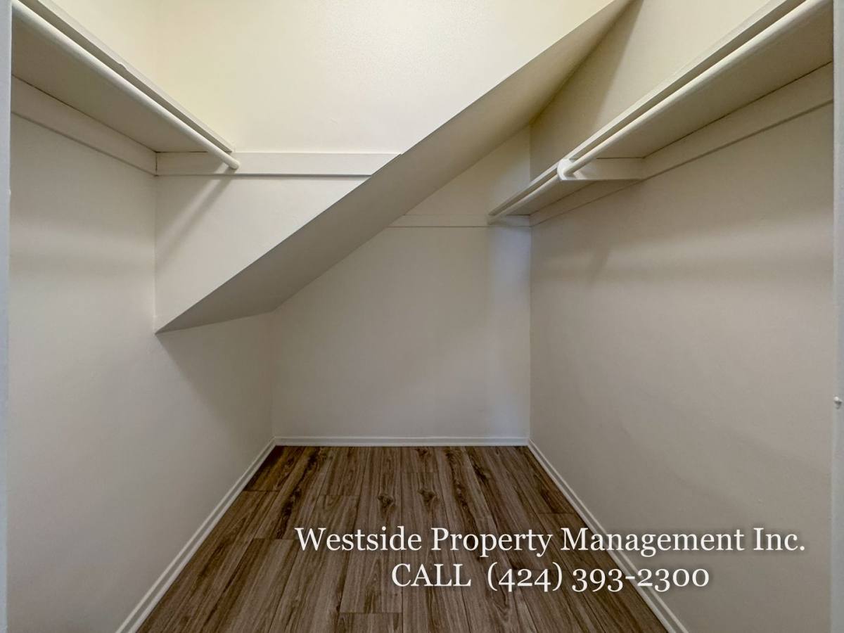 Apartment for rent at 145 N La Peer Dr #1, Los Angeles, CA 90048