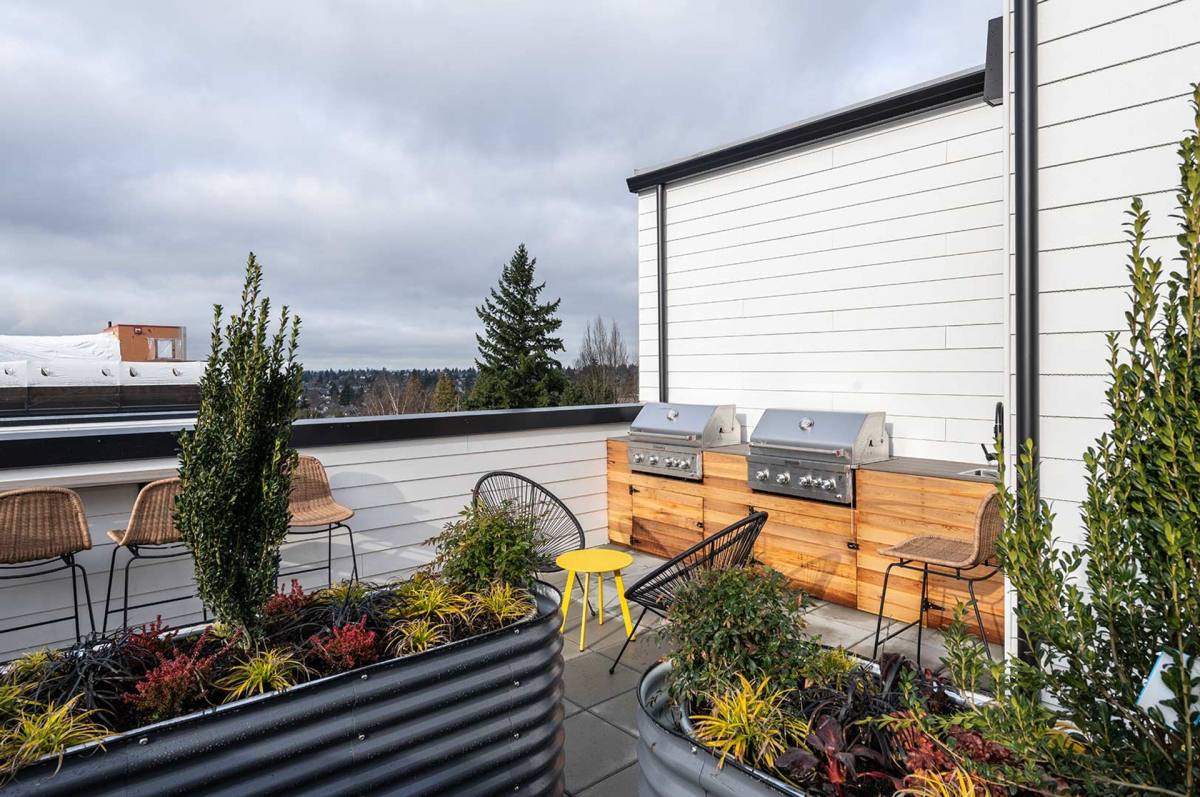 Apartment for rent at 7006 Greenwood Ave N, Seattle, WA 98103